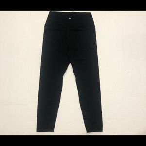 (NEVER WORN CONDITION ) Wmns Lululemon Leggings Size 6